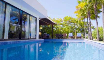 Casa decorada 4 suítes no IBEROSTAR porteira fechada Oportunidade