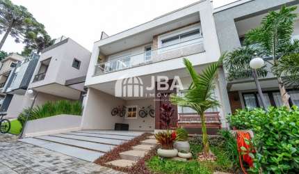 Casa em condomínio no Uberaba!
