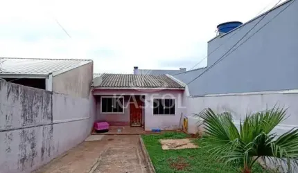 Casa com 2 quartos e sobra de terreno Edicula com churrasqueira. R  239.000,00