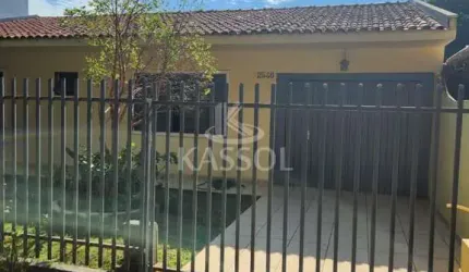 Casa à venda, CENTRO, CASCAVEL - PR CASA COM SOBRA DE TERRENO