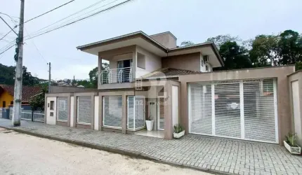 CASA MOBILIADA COM PISCINA E 4 QUARTOS | TIFA MARTINS