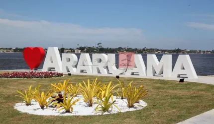 Terreno Plano à Venda em Araruama/RJ - Bairro Três Vendas