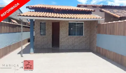 Casa à Venda - Próx. à Praia, Totalmente Reformada!