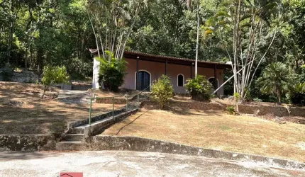 Sítio à Venda - Refúgio de Paz e Natureza com Documentação Regularizada