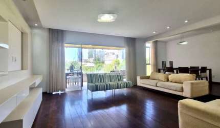 Apartamento na Ondina com 4 quartos e 3 suítes, 211m² à venda por R$ 750.000,00
