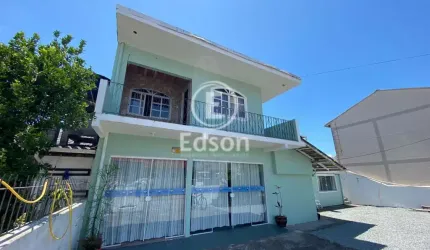 Casa à venda no bairro Ponte do Imaruim - Palhoça/SC