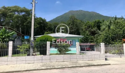 Casa à venda em Palhoça/SC