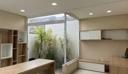 Prédio Comercial para Locação em Mogi das Cruzes, Centro, 4 banheiros, 2 vagas