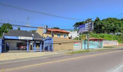 Casa com 3 quartos no bairro Campo Comprido, próximo a faculdade Uniandrade.
