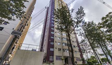 Apartamento com 3 quartos no Cristo Rei, próximo ao Jardim Botânico