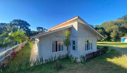 Casa com 100m² no Florestal