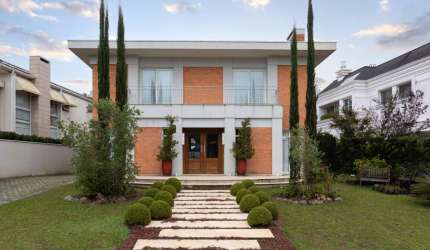 Casa com 498m² no Alphaville
