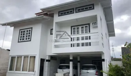 Casa para Venda em Palhoça, Caminho Novo, 7 dormitórios, 1 suíte, 4 banheiros, 8 vagas