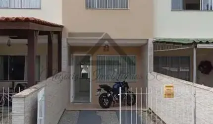 Sobrado para Venda em Palhoça, São Sebastião, 2 dormitórios, 1 banheiro, 2 vagas