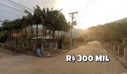 [720] CASA EM TRÊS CACHOEIRAS - 1.200 M² 3 QUARTOS, SUÍTE COM HIDROMASSAGEM