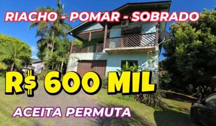 [694]  CASA DE ESQUINA EM IGREJINHA TERRENO 30X30M LINDO PÁTIO ARBORIZADO, FIBRA ÓTICA