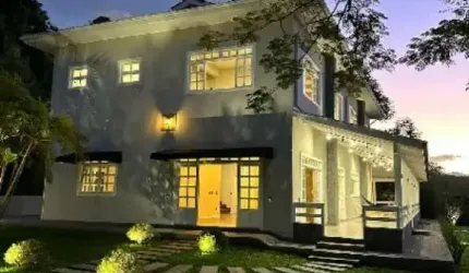 [853] CASA DE CAMPO ALTO PADRÃO, NOVA TRENTO - SC, 4 HA, ESCRITURA, DUAS CASAS, CAPELA, LAGO DE CARPAS EUMA LINDA VISTA DA CIDADE