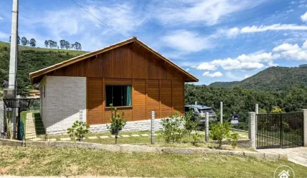 Casa em condomínio com 3 quartos, 135m2 à venda por R$680.000 - Teresopolis