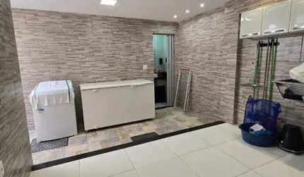 Casa em condomínio próxima ao West Shopping; Casa na Estrada do Mendanha