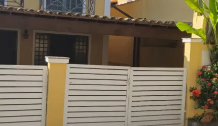 Casa de condomínio com 3 quartos; casa na rua Olinda Ellis