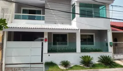 Casa de 3 quartos em condomínio no cachamorra; Casa com piscina no cachamorra