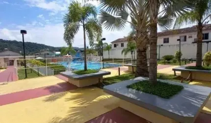 Casa em condomínio próxima ao Park shopping com 2 quartos
