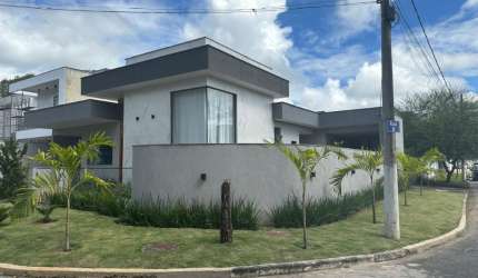 Casa linear 3 quartos em condomínio; casa na Estrada do Cachamorra