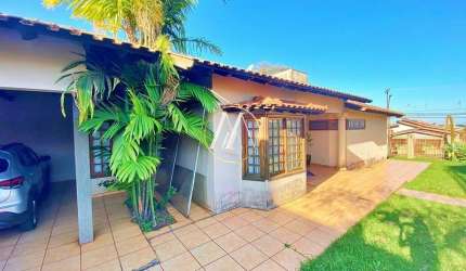Casa à venda com 3 dormitórios sendo uma suíte, Centro - Cambé/PR