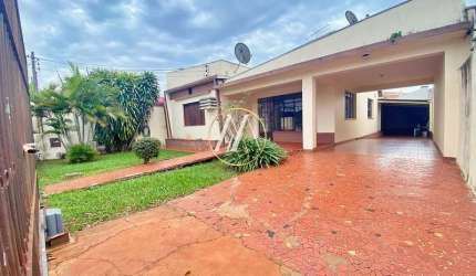Casa residencial ou comercial à venda com 5 dormitórios sendo uma suíte, Centro - Rolândia/PR