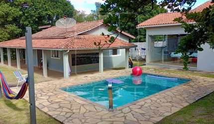 Chácara / sítio com 3 quartos à venda no Areal, Pinhalzinho , 170 m2 por R$ 590.000