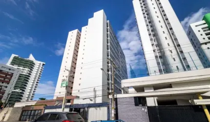 Apartamento beira mar Candeias à venda