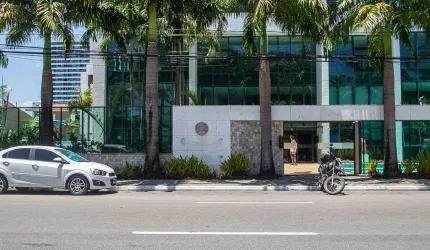 Apartamento decorado com 3 quartos à venda em Candeias
