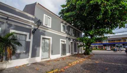 Casarão para alugar nas Graças no Recife