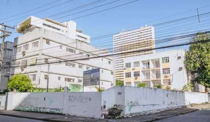 Terreno à Venda na Barão de Souza Leão - 530m² em Boa Viagem.