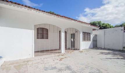Casa comercial para alugar  em  Recife
