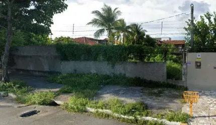 Terreno à venda próximo ao mar em Piedade