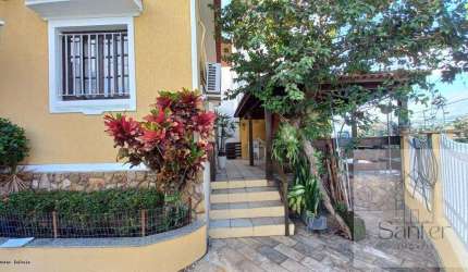 Casa para Venda em Niterói, LARGO DOS BARRADAS - NITERÓI, 2 dormitórios, 1 suíte, 3 banheiros, 2 vagas