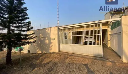 Casa com 3 dormitórios à venda, 180 m² por R$ 740.000,00 - Parque São Quirino - Campinas/SP