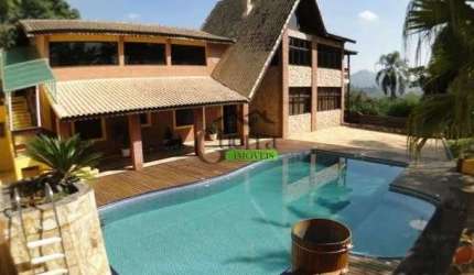 Linda Casa em condomínio