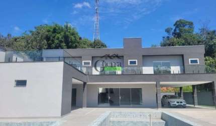 LINDA CASA EM CONDOMÍNIO