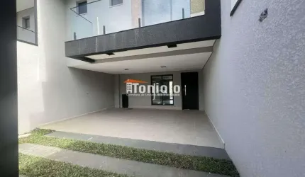 Excelente Tríplex novo