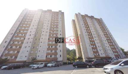 Apartamento em Aricanduva