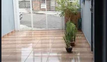 Casa com 2 quartos à venda na Rua Ruben Fernandes Dias, João Costa, Joinville por R$ 400.000