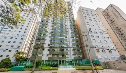 Prédio para alugar no Água Verde, Curitiba 