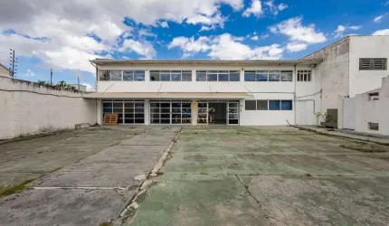 Ponto comercial para alugar na Rua José Gomes de Abreu, Capão Raso, Curitiba por R$ 7.600