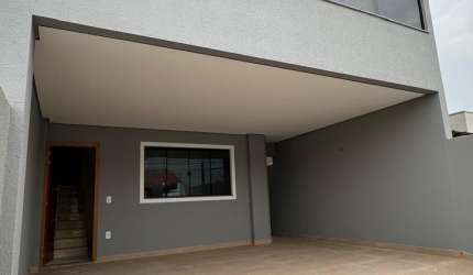 Casa em Itapema com amplo espaço