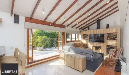 Apartamento GARDEN triplex no Rio Branco com 4 dormitórios e 3 vagas