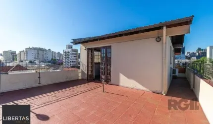 Cobertura no bairro Rio Branco de 2 dormitórios vaga e terraço