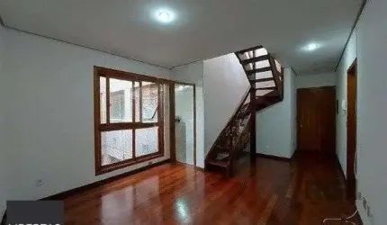 Cobertura de 2 Dormitórios com Terraço e Churrasqueira - 115m² - Petrópolis