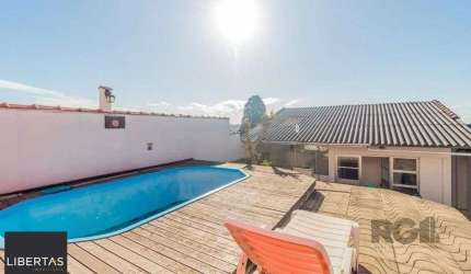 Casa com 3 dormitórios no bairro Cascata, Porto Alegre